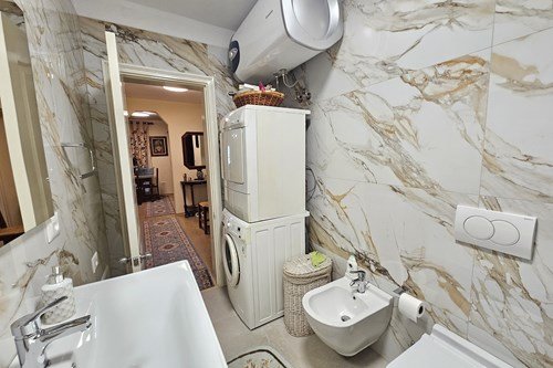 Tirane, shitet apartament 2+1 , 195.000 €.  ID: 530221066-42