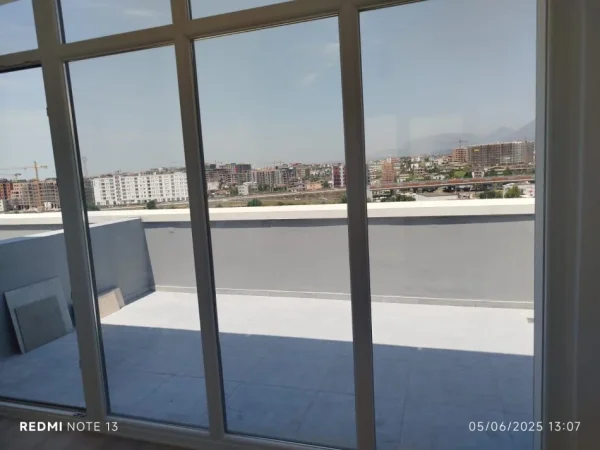 Tirane, jepet me qera apartament 2+1 Kati 6, 470 €