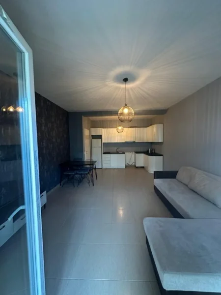 Tirane, shitet apartament 2+1+Ballkon Kati 3, 105 m² (Liqeni i Thate)