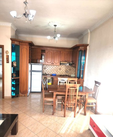 SHITET SUPER APARTAMENT 1+1 I MOBILUAR NE DON BOSKO PRANE XHAMISE, Kati 3, 77 m² 123.200 €URO