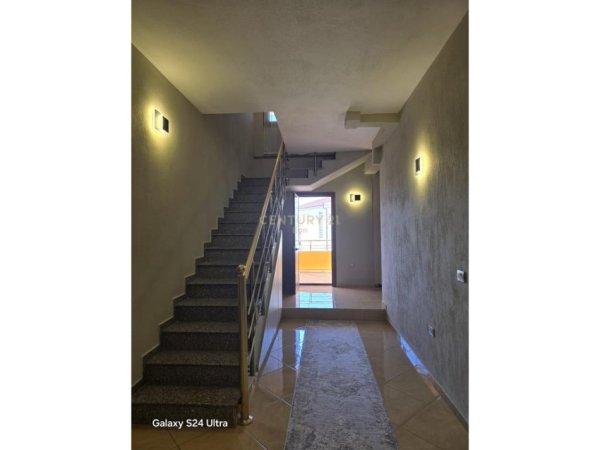 Durres, shitet Vile 2 Katshe Kati 3, 426 m² 270.000 € (Arapaj)