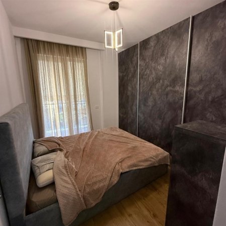 Tirane, jepet me qera apartament 1+1 Kati 6, 60 m² 539 € (FUSHA AVIACIONIT)