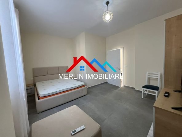 Tirane, jepet me qera apartament 1+1+Ballkon Kati 1, 62 m² 400 € (SHKOLLA E BASHKUAR)