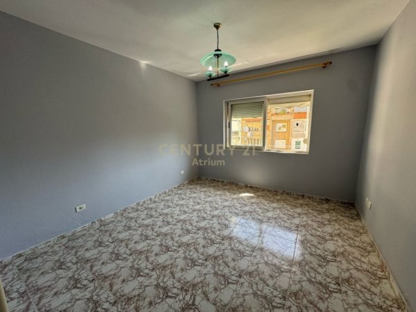 Tirane, shitet apartament 1+1+Aneks Kati 3, 60 m² 115.000 € (Brryli)