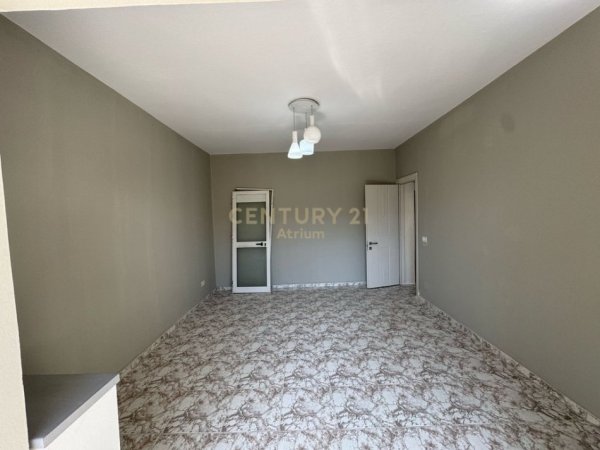 Tirane, shitet apartament 1+1+Aneks Kati 3, 60 m² 115.000 € (Brryli)