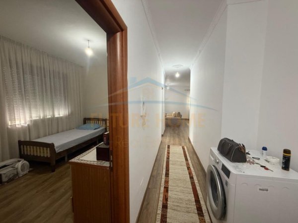 Tirane, shitet apartament 2+1+Ballkon Kati 7, 105 m² 135.000 € (Fresk)