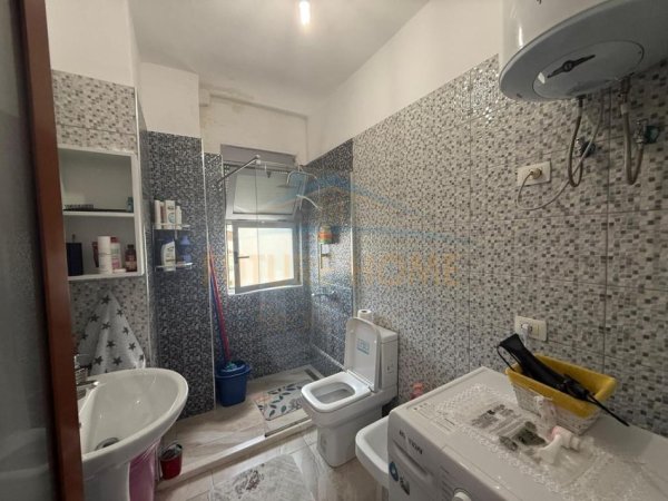 Tirane, shitet apartament 2+1+Ballkon Kati 7, 105 m² 135.000 € (Fresk)