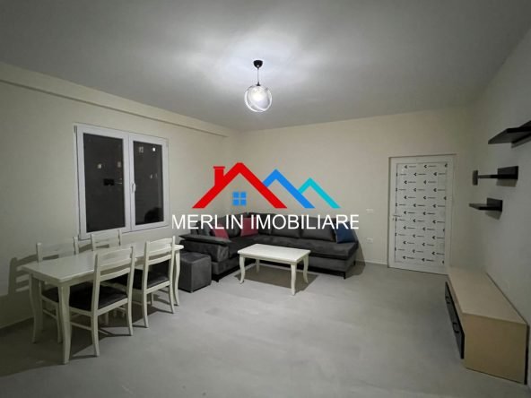 Tirane, jepet me qera apartament 1+1+Ballkon Kati 2, 62 m² 400 € (SHKOLLA E BASHKUAR)