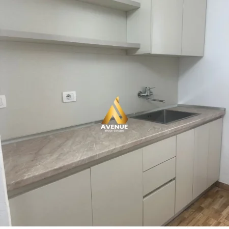 Tirane, jepet me qera apartament Kati 2, 119 m² 1.500 € (BULEVARDI ZOGU I)