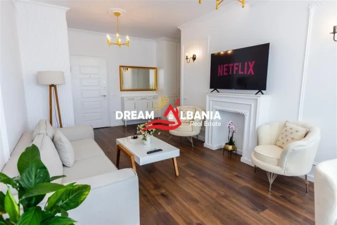 Tirane, jepet me qera apartament 1+1 Kati 9, 65 m² 500 € (Astir)