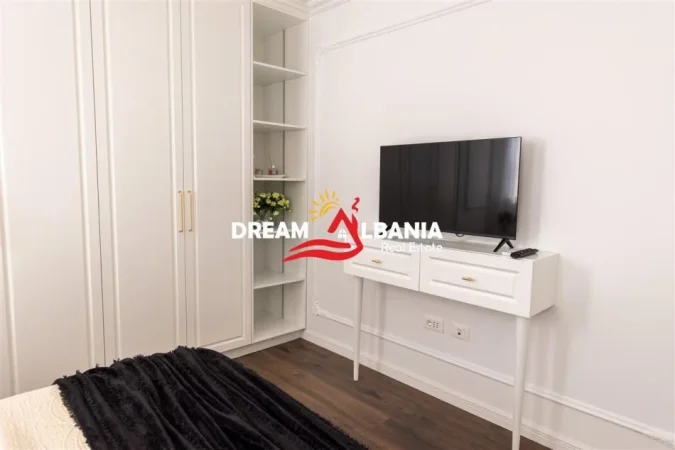 Tirane, jepet me qera apartament 1+1 Kati 9, 65 m² 500 € (Astir)