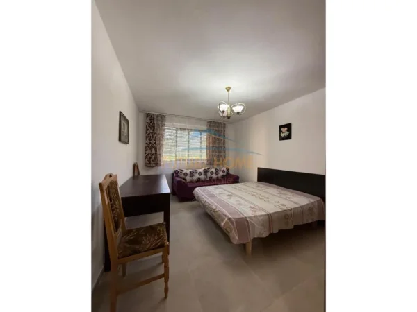 Tirane, jepet me qera apartament 3+1 , 81 m² 510 € (MOZAIKU)