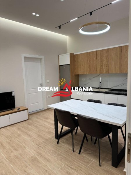 Tirane, jap me qera apartament 2+1 , 80 m² 600 € (Don Bosko)