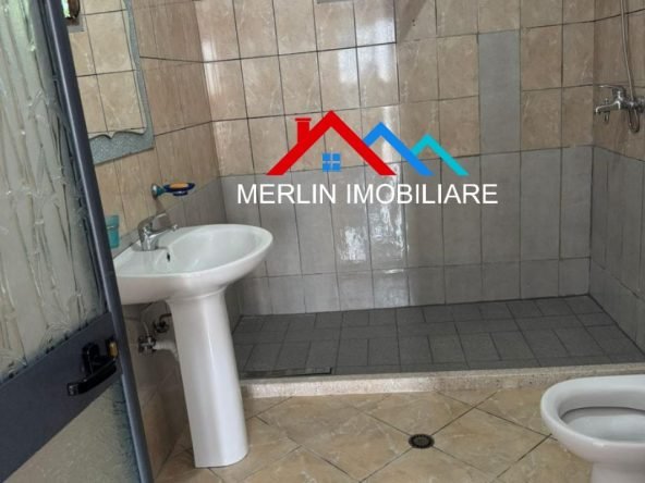 Tirane, jepet me qera garsoniere, Kati 1, 300 €, FUSHA E AVIACIONIT.