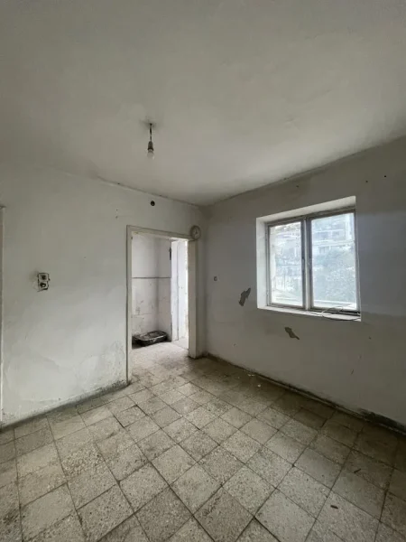 Tirane, shitet apartament 1+1+Ballkon Kati 3, 53 m² 47.000 € 
