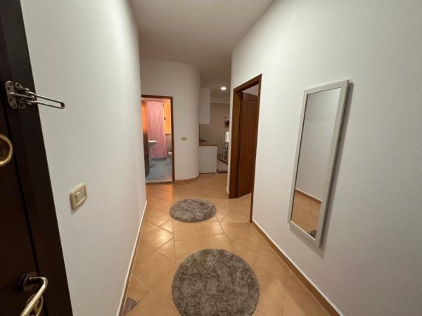Tirane, jepet me qera apartament 2+1 Kati 9, 95 m² 700 € (Prane Rruges se Kosovareve)