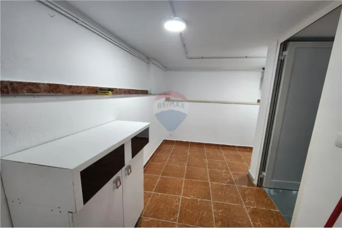 jepet me qera 1+1 , 65 m² 380 €