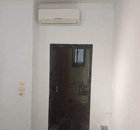 Tirane, jepet me qera dyqan Kati 1, 45 m² 500 € (QYTET STUDENTI)