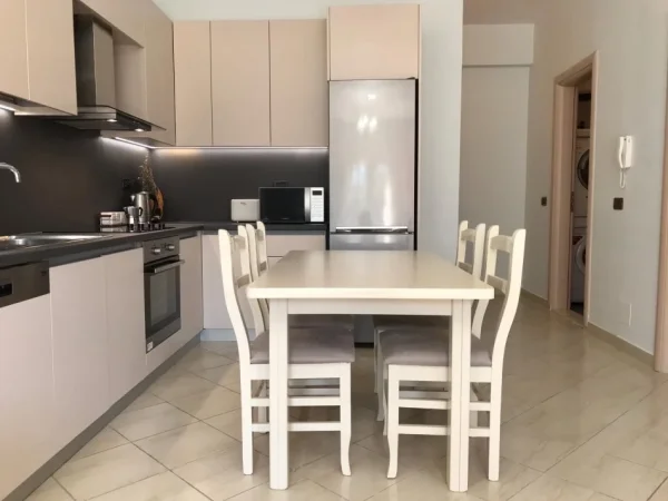 Radhime - Orikum, jepet me qera apartament 1+1+Ballkon Kati 2, 70 m² 300 € 