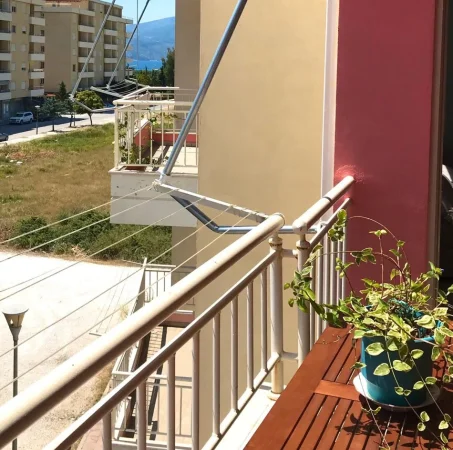 Radhime - Orikum, jepet me qera apartament 1+1+Ballkon Kati 2, 70 m² 300 € 