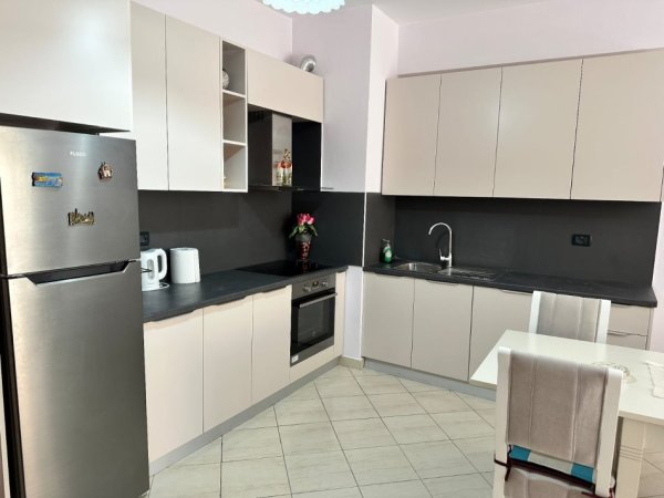 Radhime - Orikum, jap me qera apartament 1+1+Ballkon Kati 2, 70 m² 300 € 