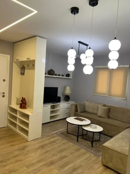 Tirane, shitet apartament 1+1 Kati 1, 120 m² 312.000 € (KOMUNA PARISIT)