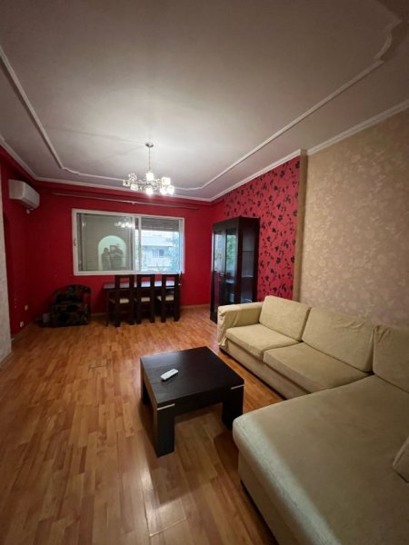 JEPET SUPER APARTAMENT ME QIRA 1+1 TEK SQUARE 21 ZONË ELITARE, NË ZEMËR TË TIRANËS ,500 €URO