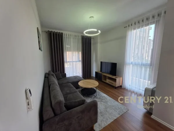 Tirane, jepet me qera apartament 2+1+Aneks+Ballkon Kati 1, 103 m² 650 € (Xhamllik)