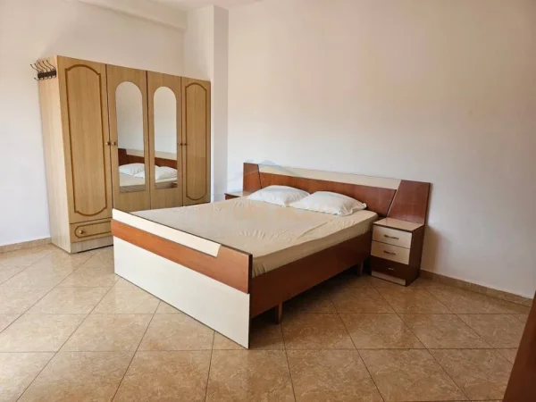 Tirane, jepet me qera apartament 2+1 Kati 8, 114 m² 650 € (Don Bosko)