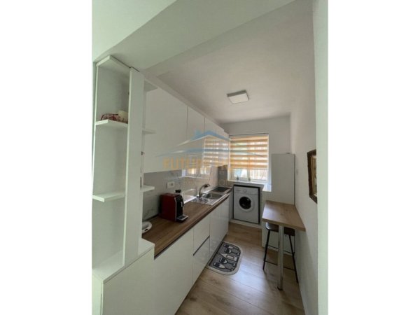 Tirane, jepet me qera apartament 1+1 Kati 1, 70 m² 600 € 