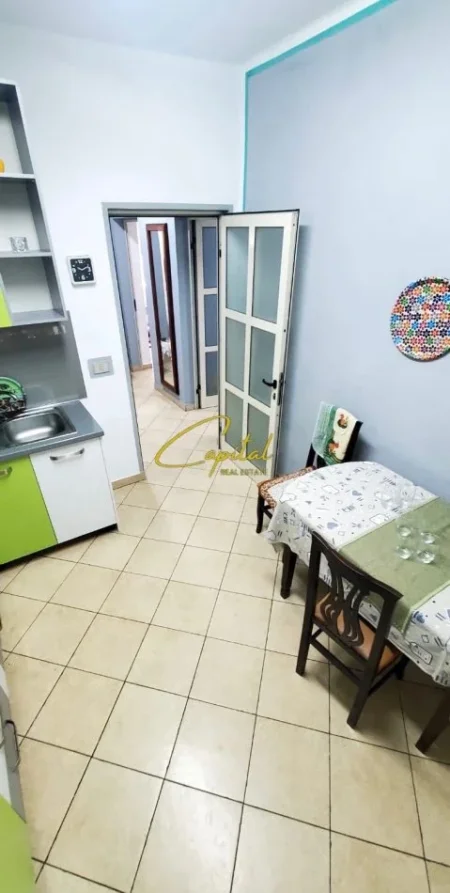 Tirane, jepet me qera apartament 2+1 Kati 2, 80 m² 530 € (RRUGA BARDHYL)