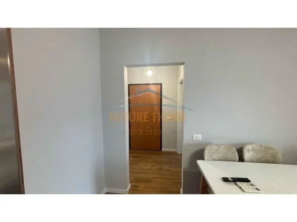Tirane, jepet me qera apartament 1+1 Kati 6, 68 m² 500 € 