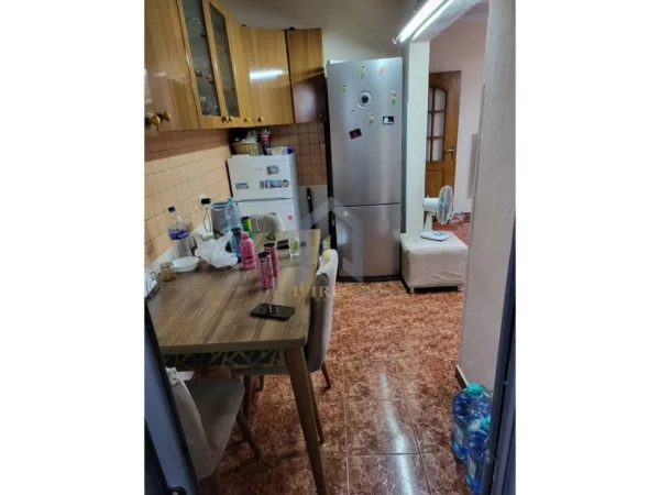Tirane, shes apartament 3+1 Kati 1, 98 m² 200.000 €