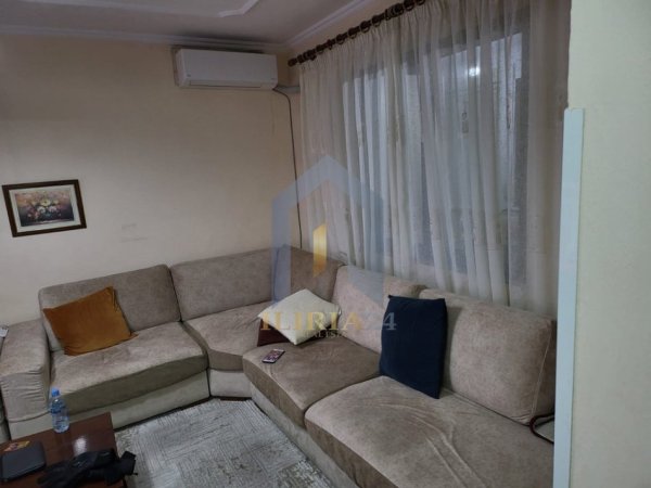 Tirane, shes apartament 3+1 Kati 1, 98 m² 200.000 € 