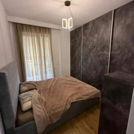 Tirane, jepet me qera apartament 1+1 Kati 6, 60 m² 60 € (FUSHA AVIACIONIT)