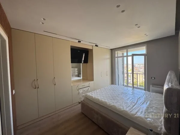 Tirane, shitet apartament 2+1+Aneks+Ballkon Kati 7, 108 m² 240.000 € (Xhamllik , Shkolla e Bashkuar)