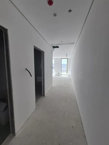 Shqiperi, jepet me qera zyre Kati 13, 150 m² 3.000 € (Downtown 1)