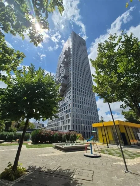 Shqiperi, jepet me qera zyre Kati 13, 150 m² 3.000 € (Downtown 1)