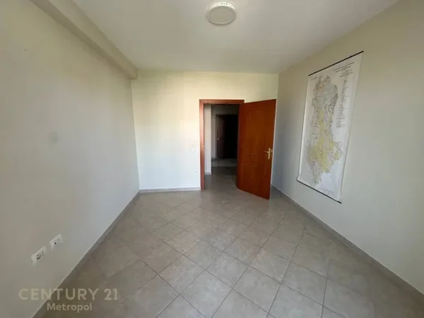 Tirane, shitet apartament 2+1 Kati 4, 108 m² 135.215 € (RRuga Sokrat Miho)