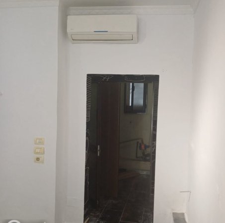 Tirane, jepet me qera dyqan Kati 0, 45 m² 500 € (QYTET STUDENTI)