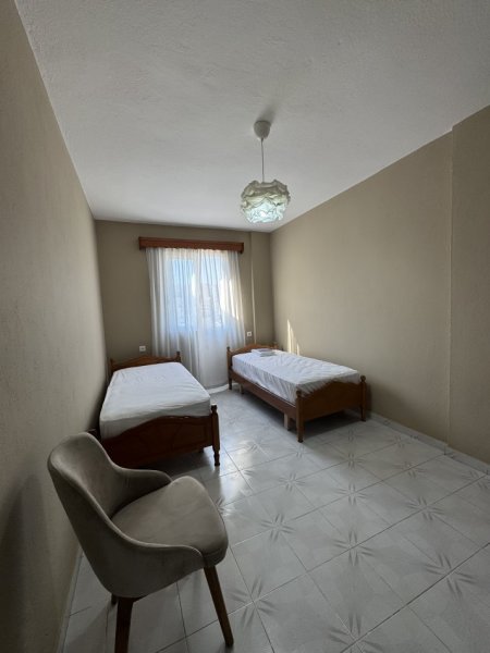 Tirane, jepet me qera apartament 2+1 Kati 7, 104 m² 550 € (Rruga Babe Rexha)