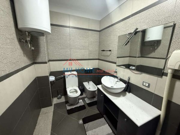 Tirane, jepet me qera apartament 2+1+Ballkon Kati 5, 100 m² 600 € (Astir)
