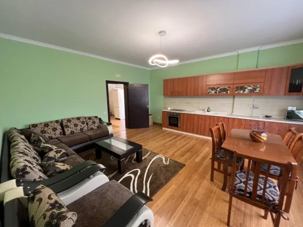 Tirane, jepet me qera apartament 2+1 Kati 4, 89 m² 450 € (Rruga pasho hysa)