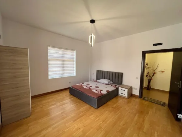 Tirane, jepet me qera apartament 2+1 Kati 4, 89 m² 450 € (Rruga pasho hysa)