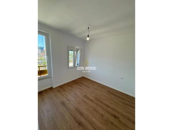 Tirane, shitet apartament 1+1 Kati 7, 47 m² 115.000 € (rruga irfan tomini)