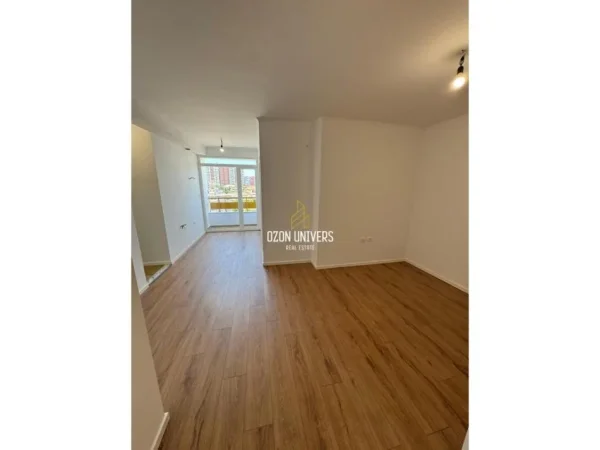 Tirane, shitet apartament 1+1 Kati 7, 47 m² 115.000 € (rruga irfan tomini)