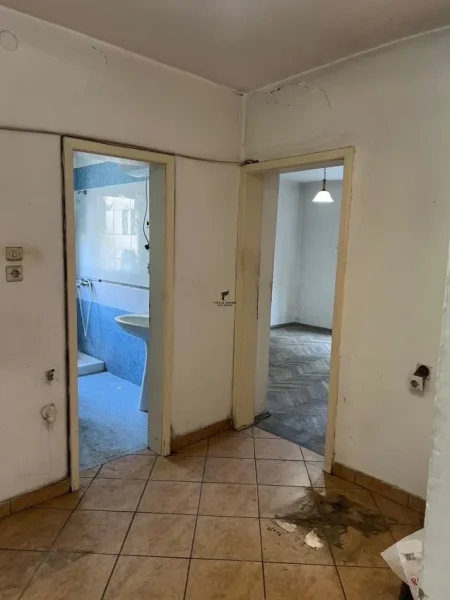 Tirane, shitet apartament 2+1 Kati 3, 79 m² (SHKOLLA KUSHTRIMI LIRISE)