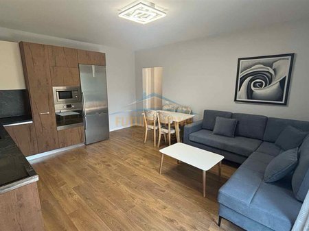 Tirane, jepet me qera apartament 1+1 Kati 6, 68 m² 500 € (5 MAJI)