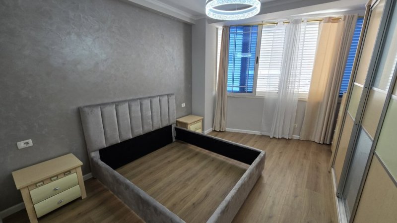 Tirane, shes apartament 1+1+Ballkon Kati 1, 76 m² 140.000 € (Kodra e Diellit)