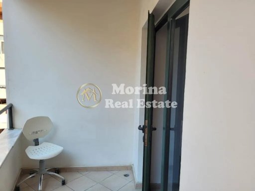 Tirane, jepet me qera apartament 1+1 Kati 6, 76 m² 550 € (Kompleksi Usluga)